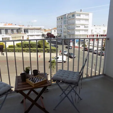 - Foncillon - Balcon - Proche Centre-ville Et Plage דירה