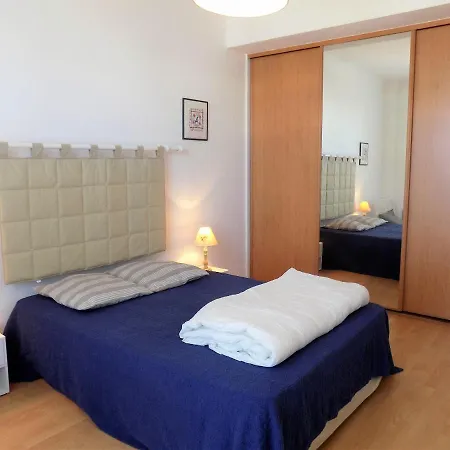 דירה - Foncillon - Balcon - Proche Centre-ville Et Plage *